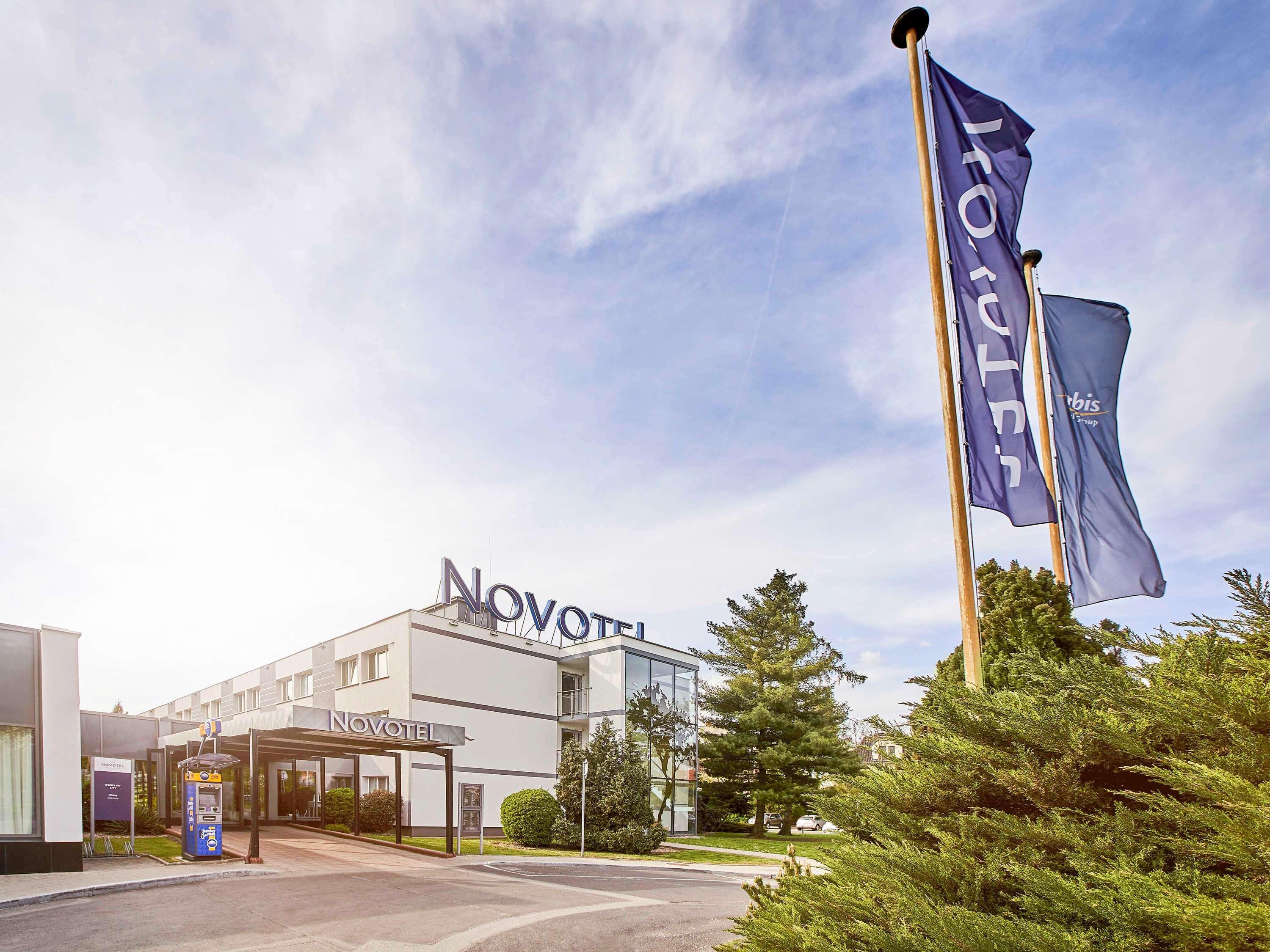 Novotel Wroclaw City Екстериор снимка
