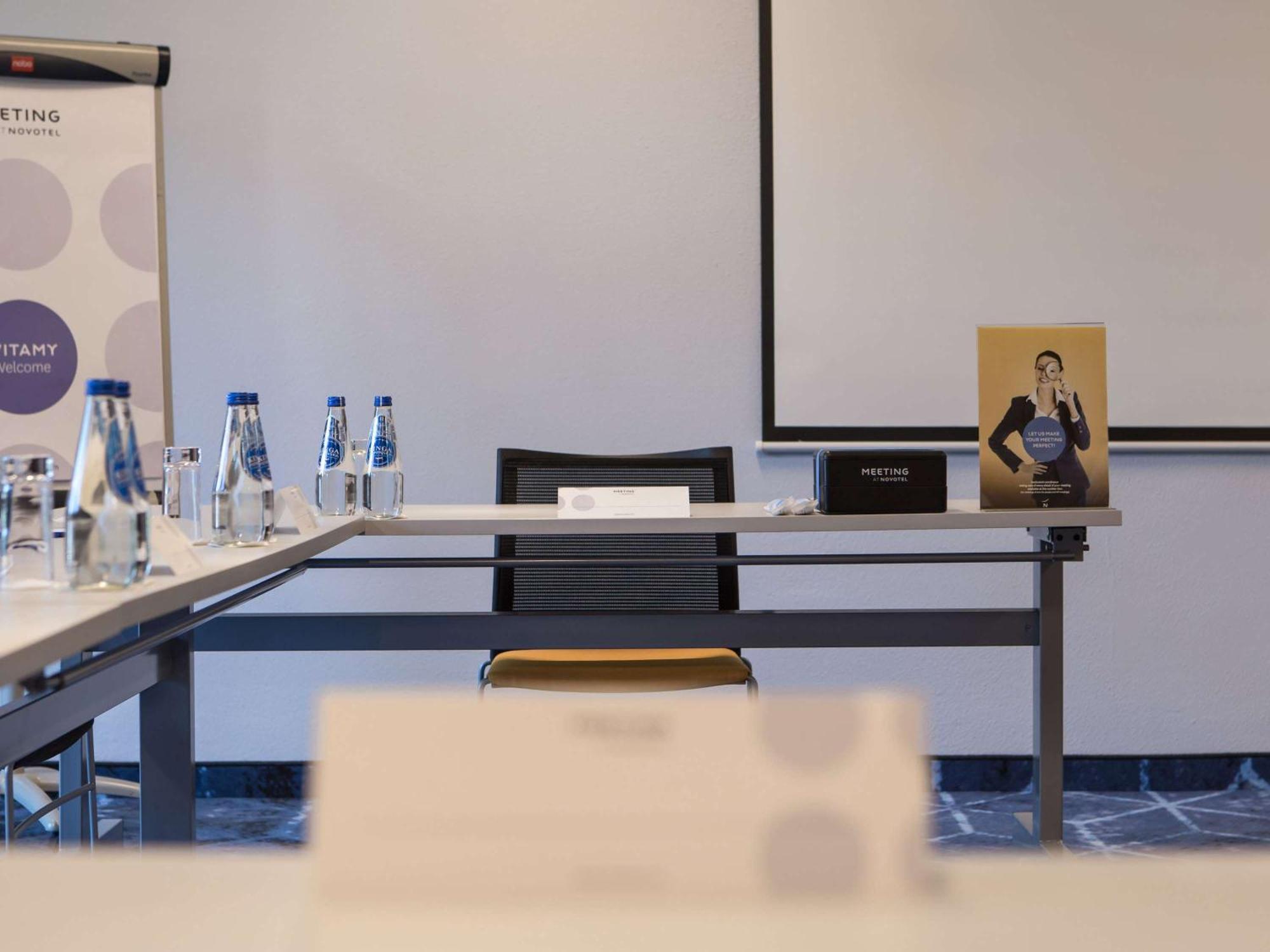 Novotel Wroclaw City Екстериор снимка