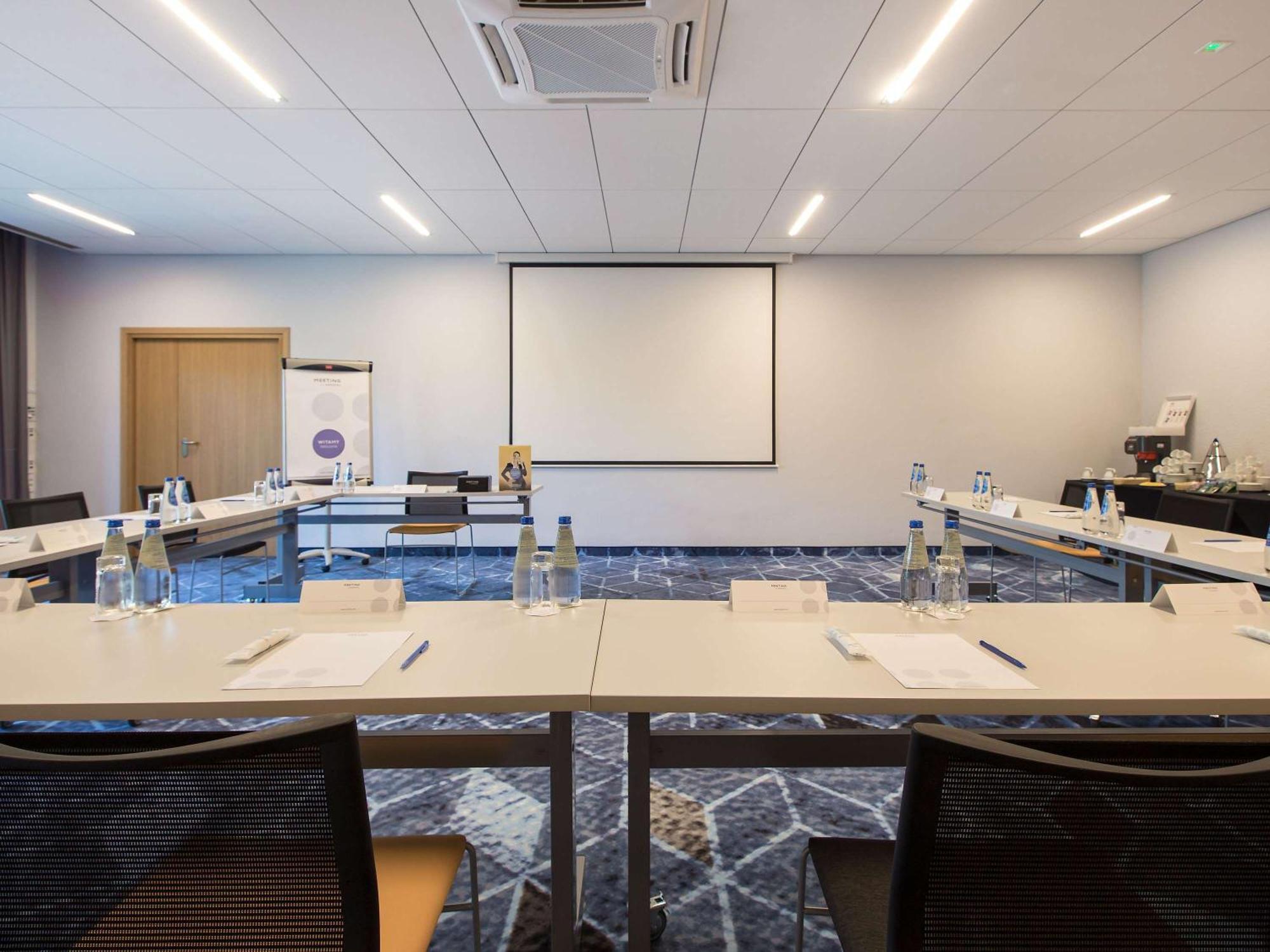 Novotel Wroclaw City Екстериор снимка