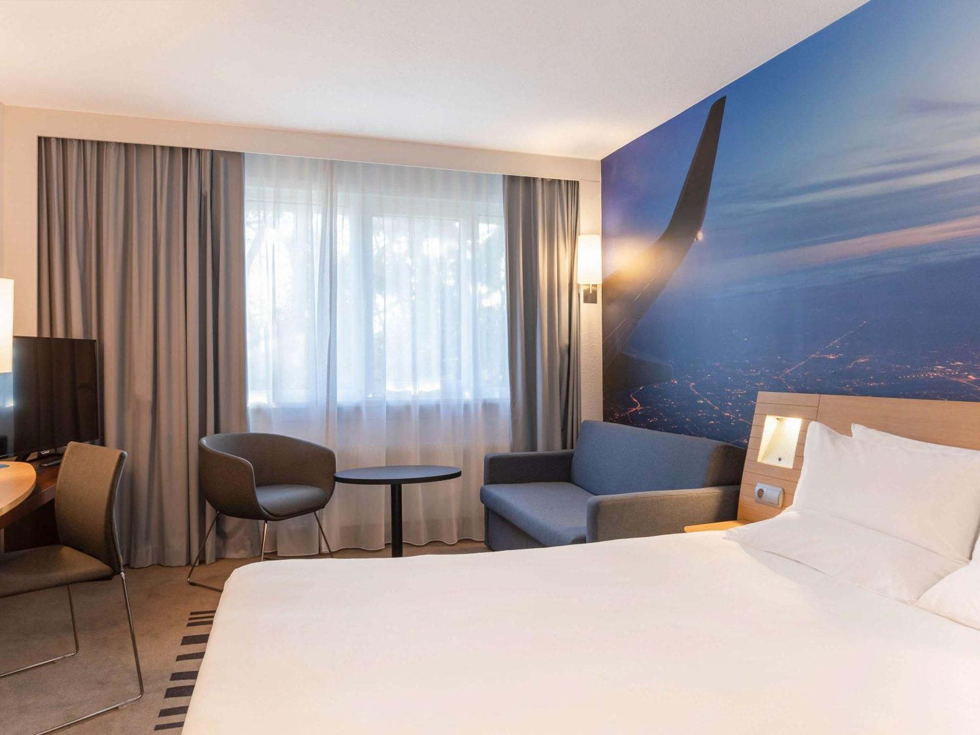 Novotel Wroclaw City Екстериор снимка