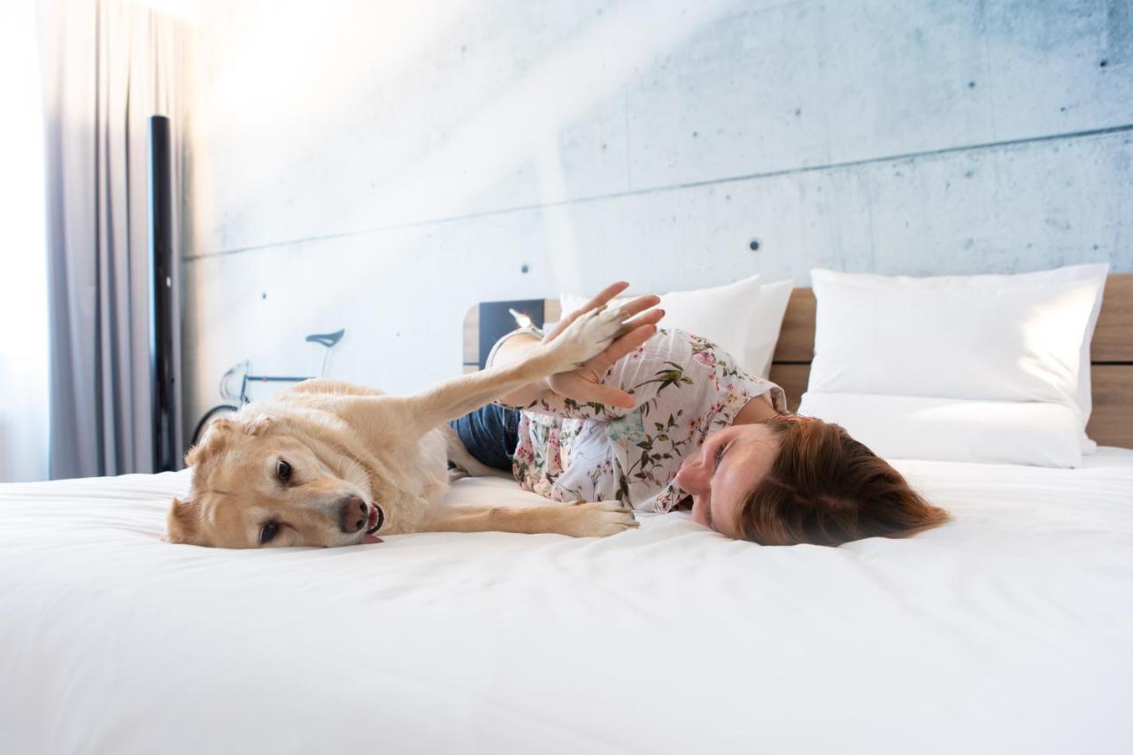 Novotel Wroclaw City Екстериор снимка